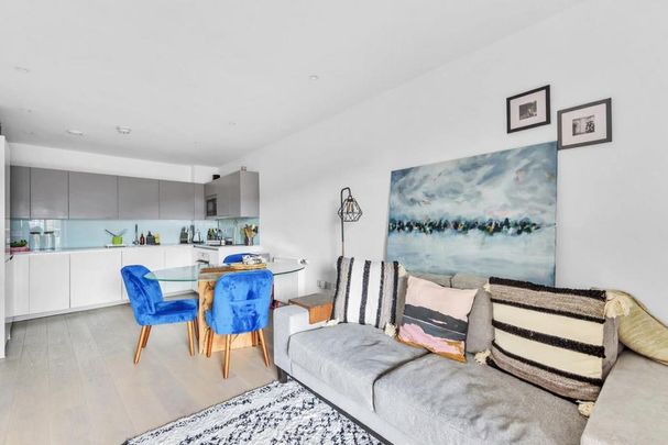 2 bedroom flat to rent - Photo 1