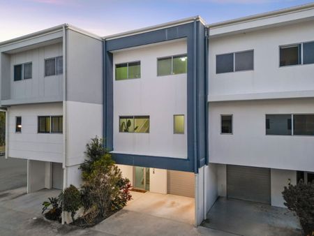Spacious apartment close to the Broadwater - Photo 2