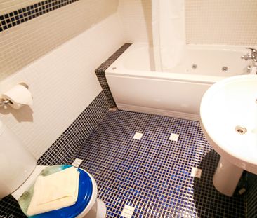 23 CLIFF ROAD - DESIGN HOUSE Leeds - LS6 2ET - Photo 6