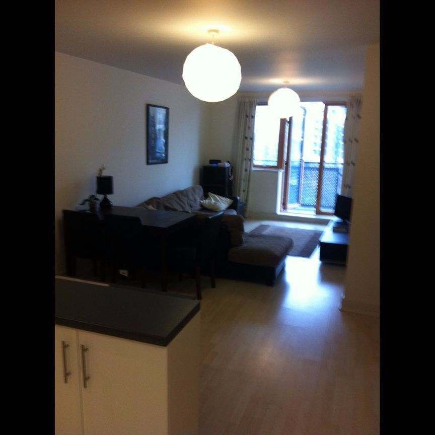 2 Bed Flat, Leamore Court, E2 - Photo 1