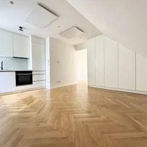 Raumwunder - helle 2-Zi-DG-Wohnung in 1130 Wien - Photo 2