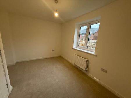 3 bedroom end of terrace house to rent - Photo 4