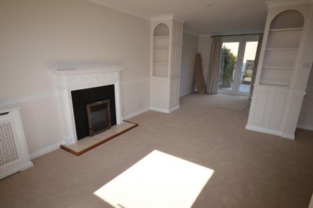 2 bedroom terraced house to rent - Photo 4