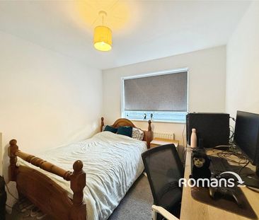 3 bedroom semi detached to rent - Photo 5