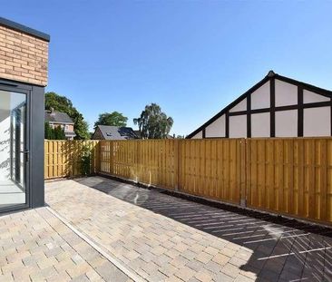 The Mount, Hale Barns, Altrincham, WA15 - Photo 5