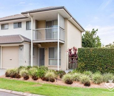 Stylish Townhouse in Secure Complex - Photo 1