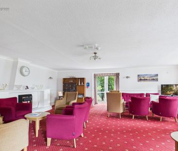 1 bedroom retirement property to rent - Photo 2