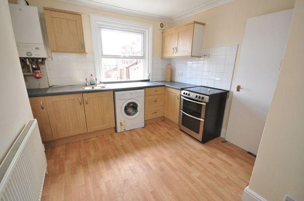 2 bedroom flat to rent - Photo 1