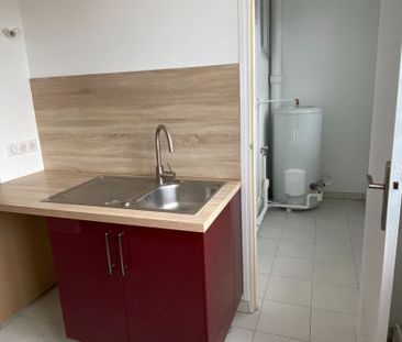 Location Appartement 3 pièces 68m² - Photo 5