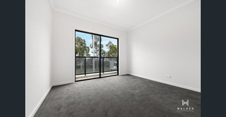 Modern Living Townhouse! - Photo 5