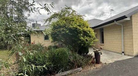 Country Calm and Modern Convenience - Photo 3