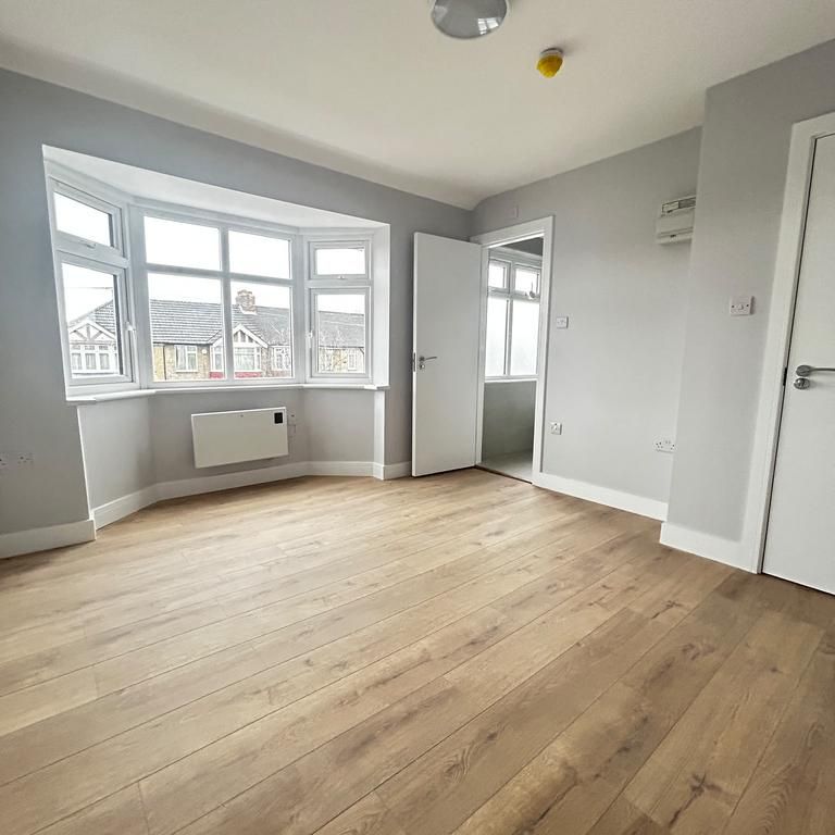 5 bedroom house share to rent - Photo 1