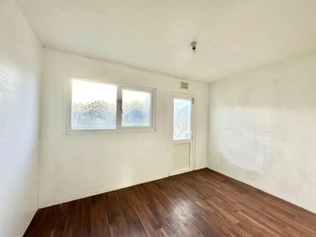 2 bedroom House To Let Total Size: 646 SQ FT - Photo 3