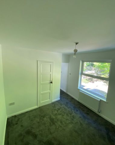 Allerton Road, Liverpool, L18 - Photo 2