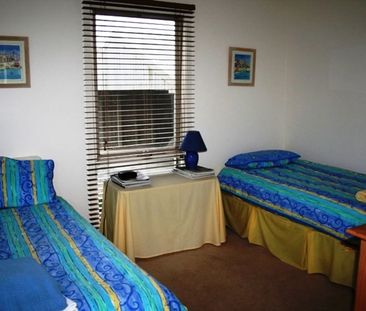 4 Bedroom Foreshore Property - Photo 4