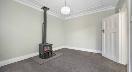 Totally Renovated 2 Bedroom Home. - Photo 2