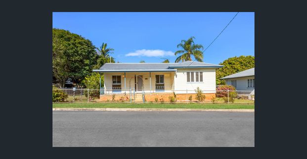 Charming 3-Bedroom Home - Photo 1