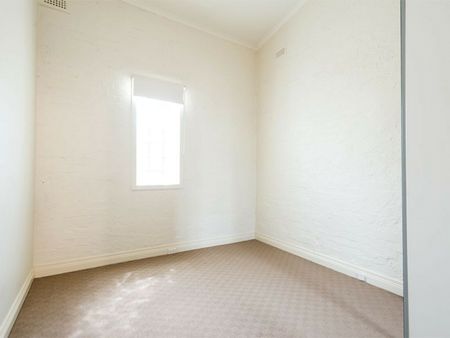 STYLISH URBAN LIVING IN THE HEART OF RICHMOND - Photo 3