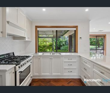 Tranquil Coastal Living with Stunning Ocean Views & Flexible Family... - Photo 6