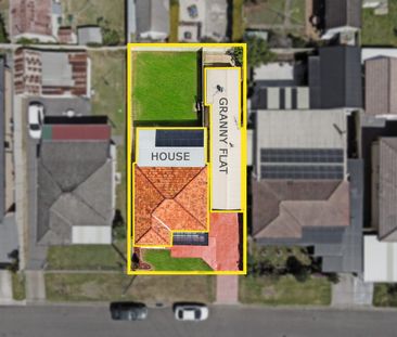 Spacious 3-Bedroom Home in a Prime Merrylands Location - Photo 2