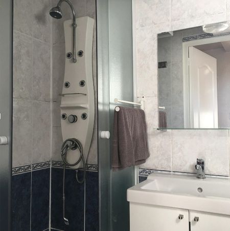 3 pièces - 46 m² - 2ème étage - Colocation non autorisée - Photo 2