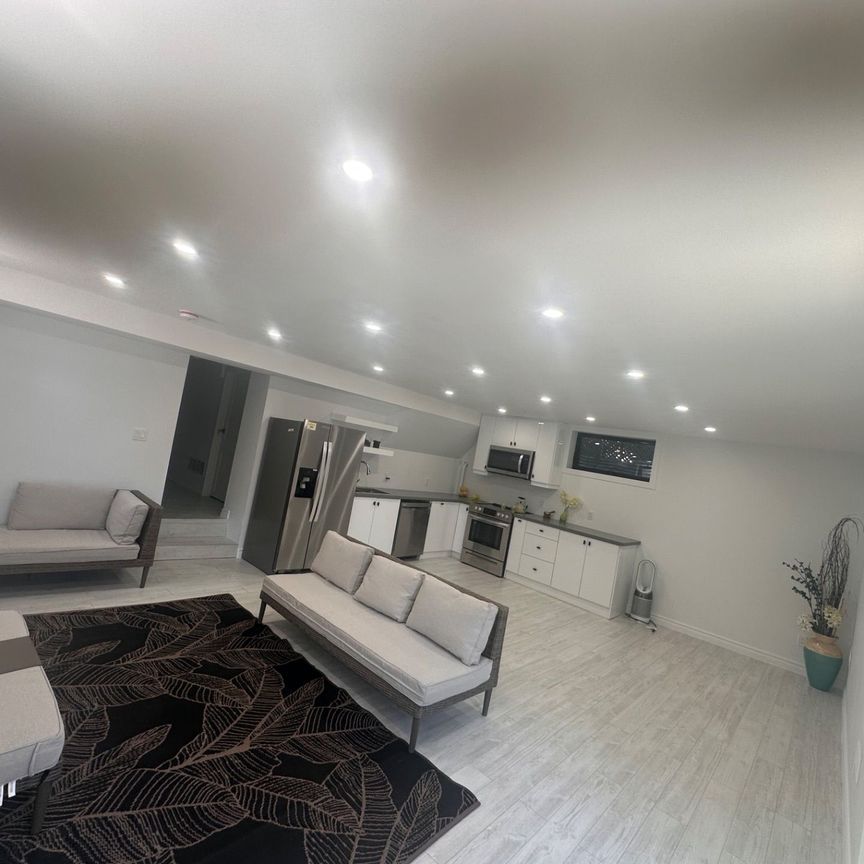 For Lease - 325 Ranee Avenue Unit# Basement, Toronto, Ontario - Photo 1