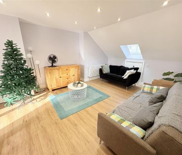 2 bedroom apartment to rent - Photo 2