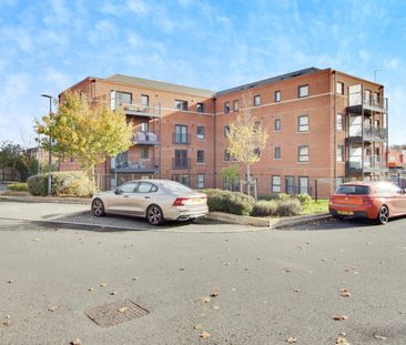 Bridge Road East, Welwyn Garden City - Photo 2