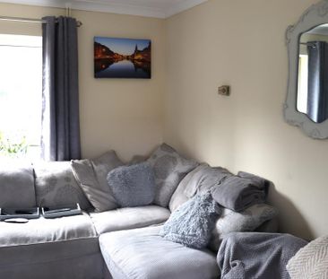 3 bedroom detached house to rent - Photo 3