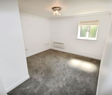 Copper Beech House, Woking - Photo 3