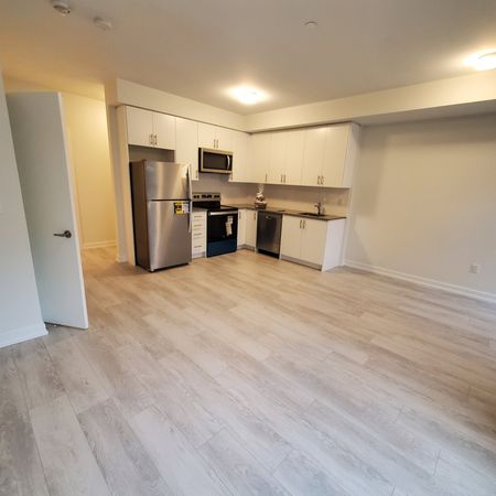 For Lease - 3562 Colonial Drive Unit# 21, Mississauga, Ontario - Photo 4