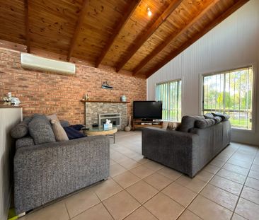 Family Home in Court Location - Photo 1