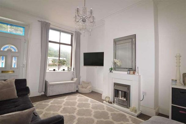 Harrogate Road, Apperley Bridge, Bradford, BD10 - Photo 1