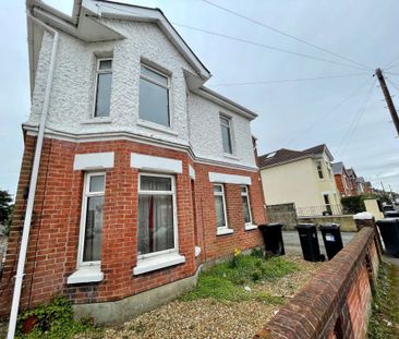 HANKINSON ROAD, CHARMINSTER (83AHA) - Photo 6