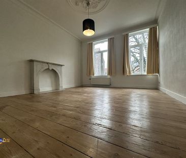 Ruime stadswoning met 3 slpks en koer - Foto 1