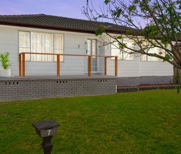 7 Lee-Ann Crescent, Cessnock NSW 2325 - House For Rent | Domain - Photo 6