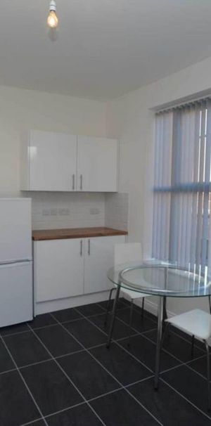 House share to rent - Photo 1