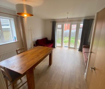 4 bedroom house to rent - Photo 2