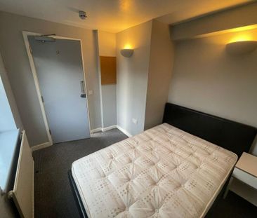 1 bedroom house of multiple occupation to rent - Photo 2