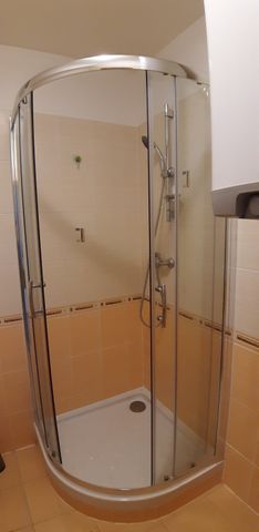 Pronájem bytu 1+kk a garsoniéry 27 m² - Fotografie 4