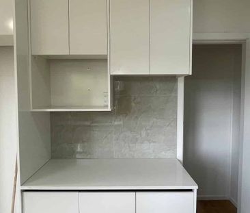 Freshly Renovated 3-Bedroom Home - Photo 3