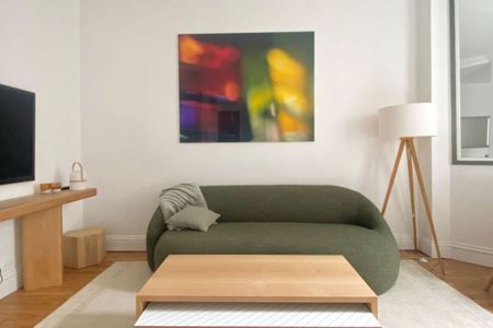 Appartement à louer rue de Rennes, Paris 6ème - Photo 3