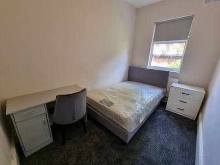 2 Bed Student Accommodation - Photo 5