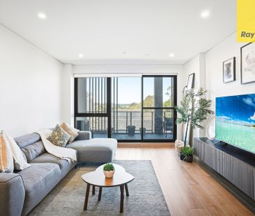 STUNNING OPEN PLAN LIVING - WALK TO STATION & SHOPS - Photo 5