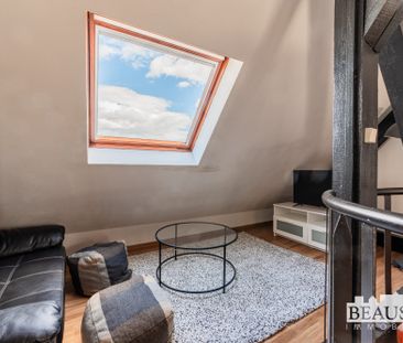 Un lumineux 2 pièces en duplex Centre / Rue du 22 Novembre - Photo 4