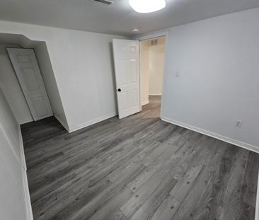 For Lease - 24 Sylvia Street Unit# Back Unit, Barrie, Ontario - Photo 4