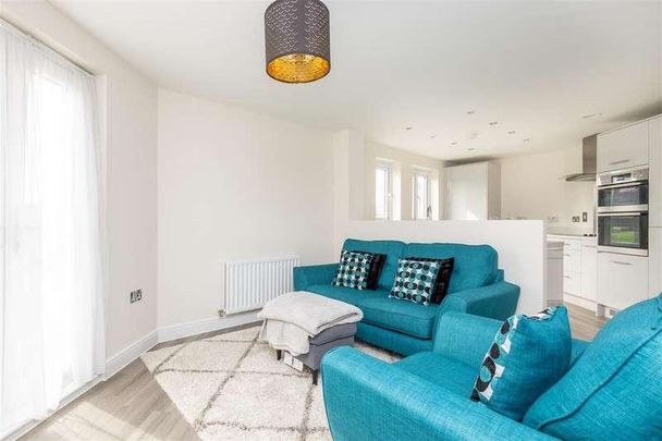 Cusworth Garth, Leeds, LS15 - Photo 1