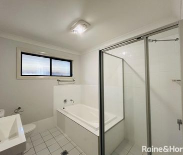 Modern Duplex - Photo 6