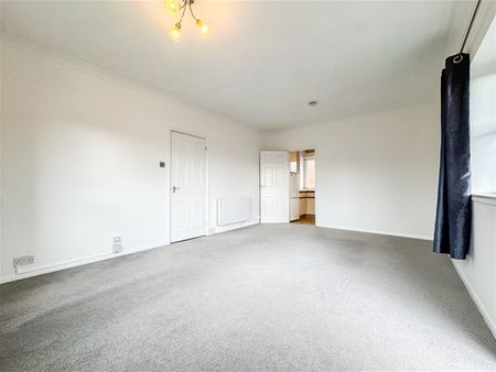 The Priory, Monks Close, Redbourn, AL3 7NR - Photo 4