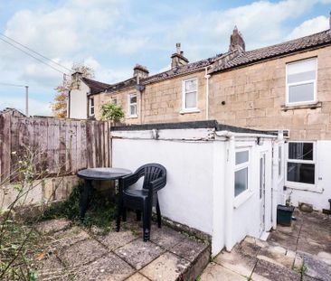 2 bedroom terraced house to rent - Photo 6